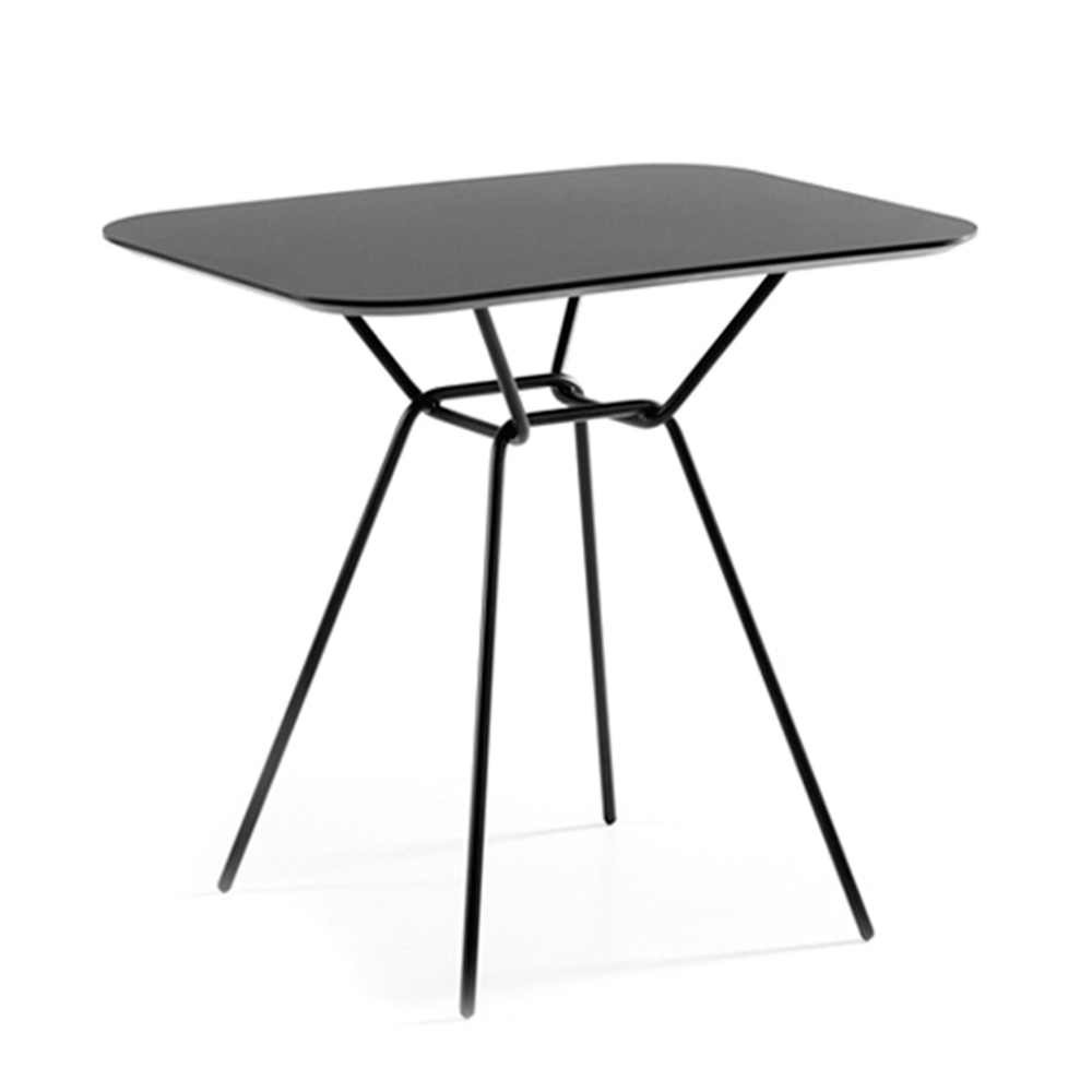 Designové zahradní jídelní stoly Strain Table (100x100)