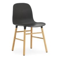 Výprodej Normann Copenhagen designové židle Form Chair Wood (černý sedák, podnož dub)